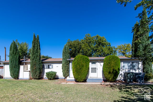 656 N 120 E, Hurricane, UT 84737