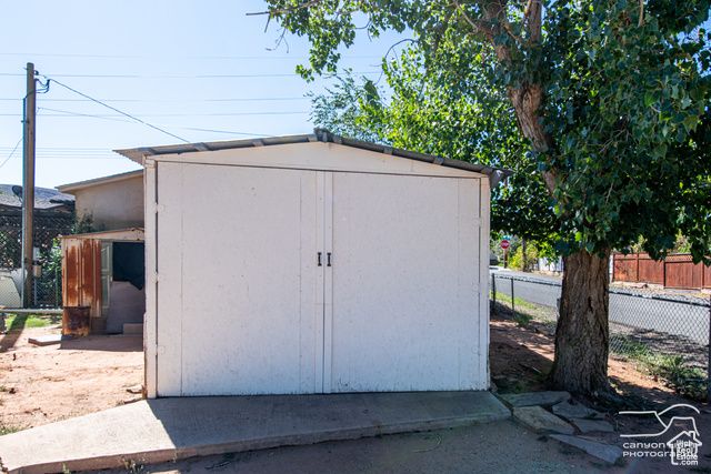 656 N 120 E, Hurricane, UT 84737