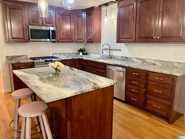 1220 W FOREST DRIVE, Gardendale, AL 35071