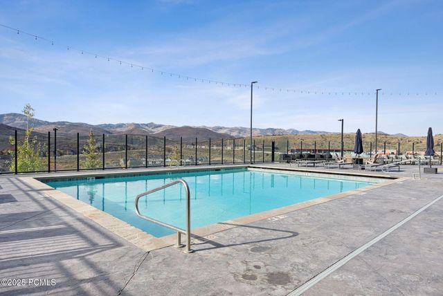 909 W Peace Tree Trail Trail 304, Kamas, UT 84036