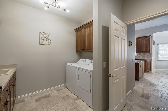 1550 Dakota Court, Oxford, MI 48371