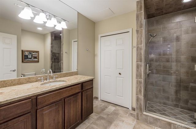 1550 Dakota Court, Oxford, MI 48371