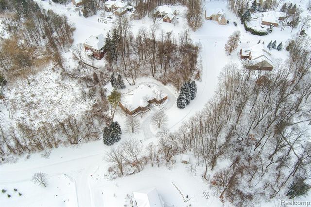 1550 Dakota Court, Oxford, MI 48371