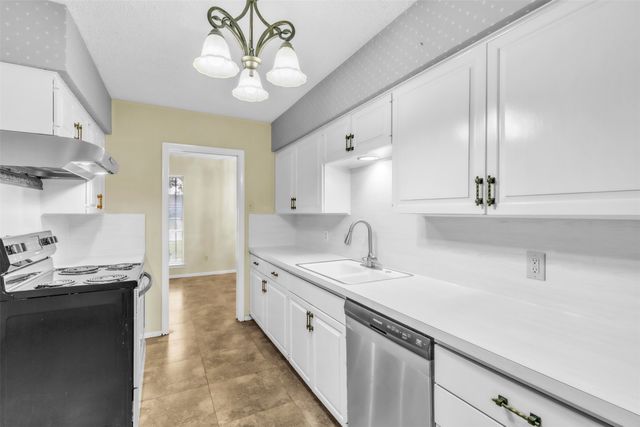 4908 Inverness Avenue, Fort Worth, TX 76132