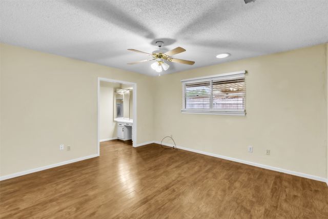 4908 Inverness Avenue, Fort Worth, TX 76132