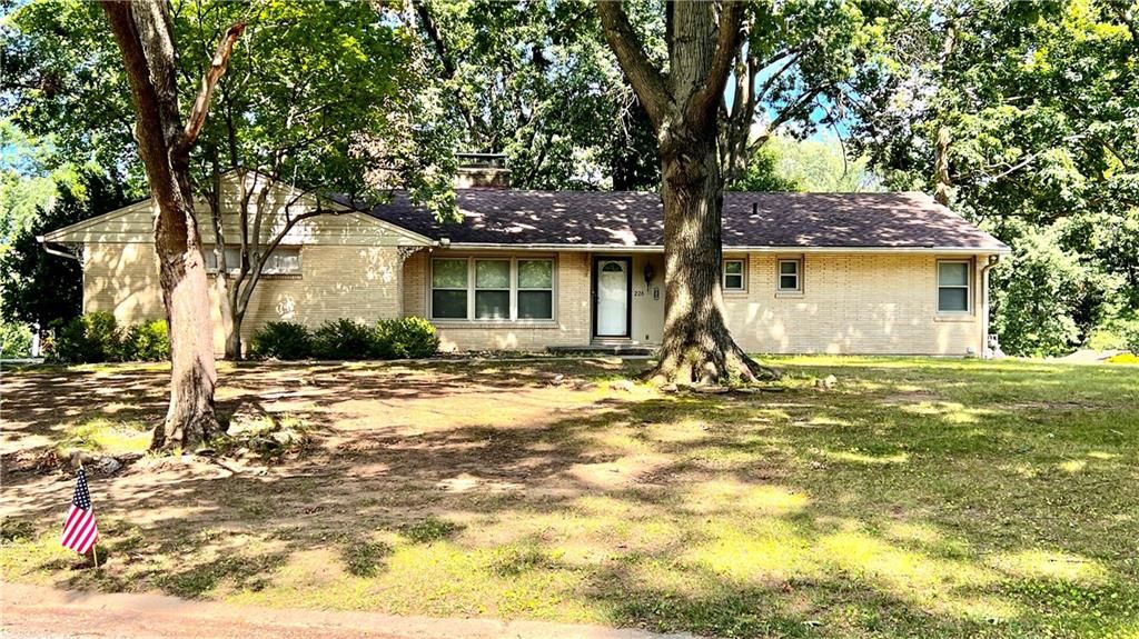 226 NW 43rd Street, Kansas City, MO 64116