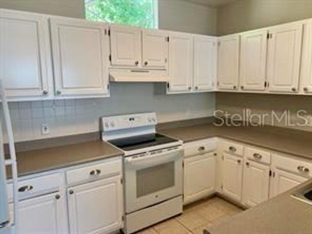 2443 LEGACY LAKE DRIVE 2443, Maitland, FL 32751