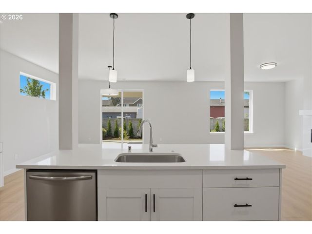 12201 Ne 107TH Way, Vancouver, WA 98682