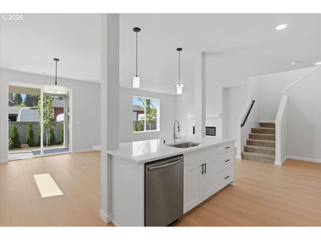 12201 Ne 107TH Way, Vancouver, WA 98682