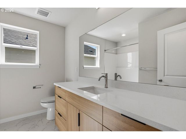 12201 Ne 107TH Way, Vancouver, WA 98682