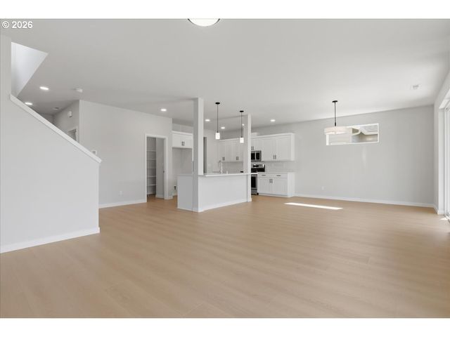 12201 Ne 107TH Way, Vancouver, WA 98682