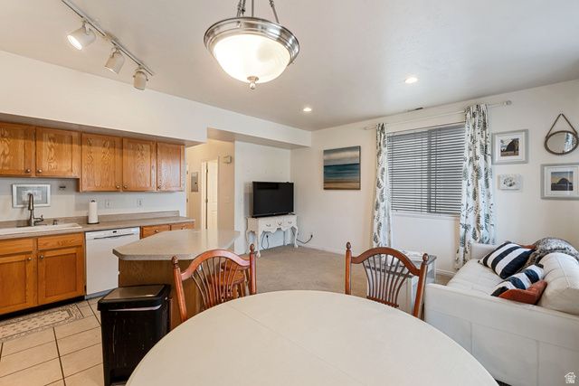 55 E OLD STATION WAY, North Salt Lake, UT 84054