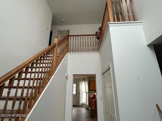 102 Hollyberry Drive, Toms River, NJ 08753