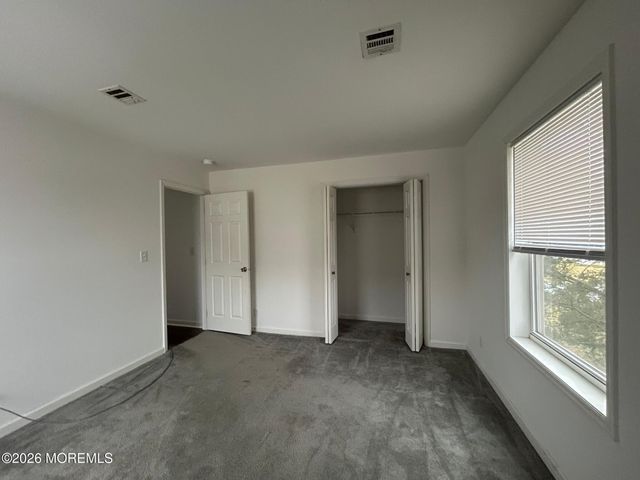 102 Hollyberry Drive, Toms River, NJ 08753