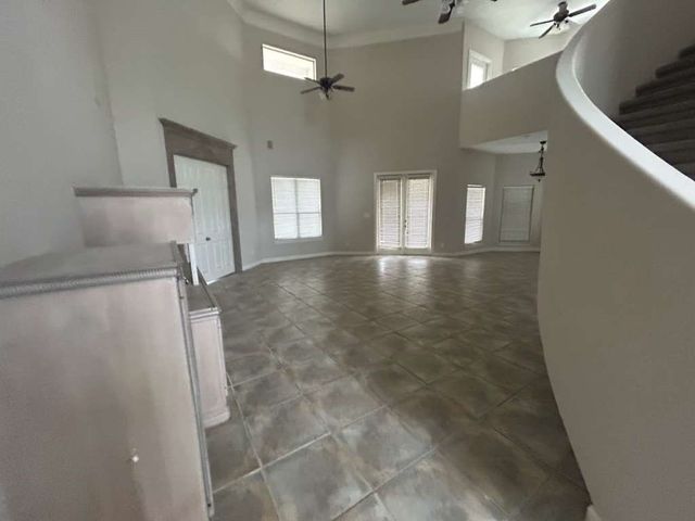 6202 Bourbonais Dr, Corpus Christi, TX 78414