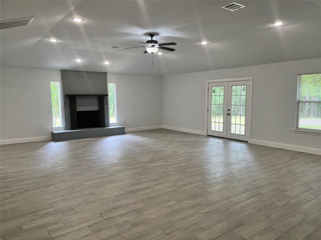 482 Rolling, Livingston, TX 77351