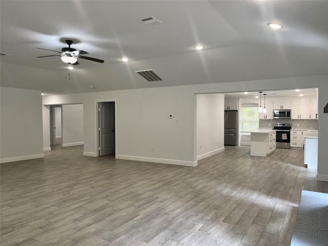 482 Rolling, Livingston, TX 77351