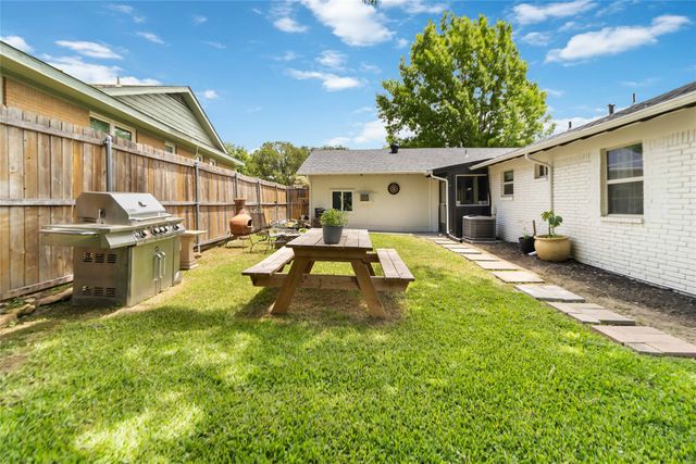 4912 Odessa Avenue, Fort Worth, TX 76133