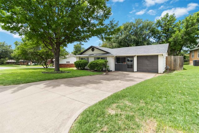 4912 Odessa Avenue, Fort Worth, TX 76133