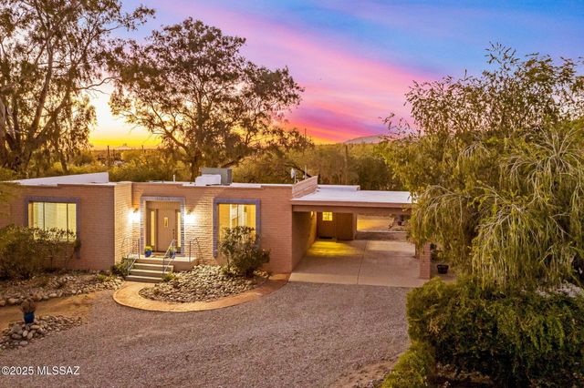 6070 W Desert Marigold Lane, Tucson, AZ 85742