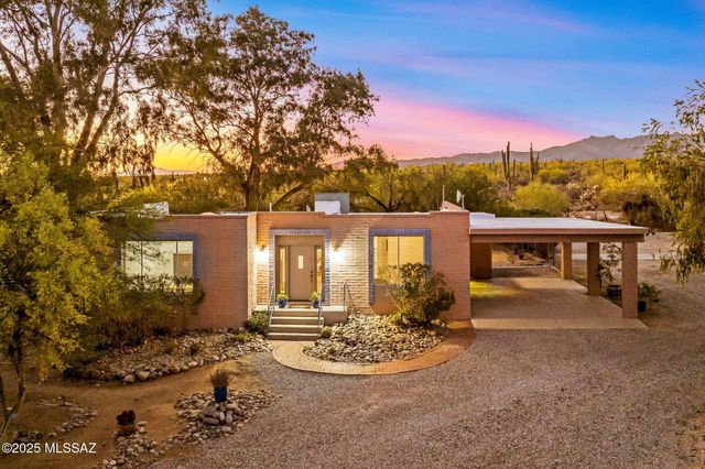 6070 W Desert Marigold Lane, Tucson, AZ 85742