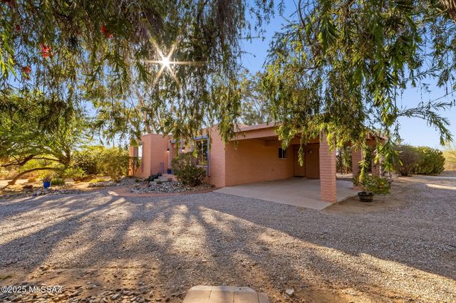 6070 W Desert Marigold Lane, Tucson, AZ 85742