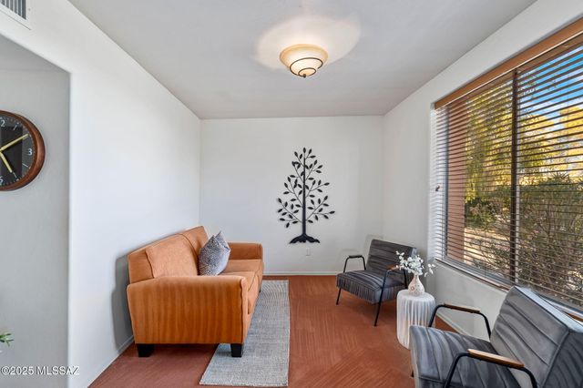 6070 W Desert Marigold Lane, Tucson, AZ 85742