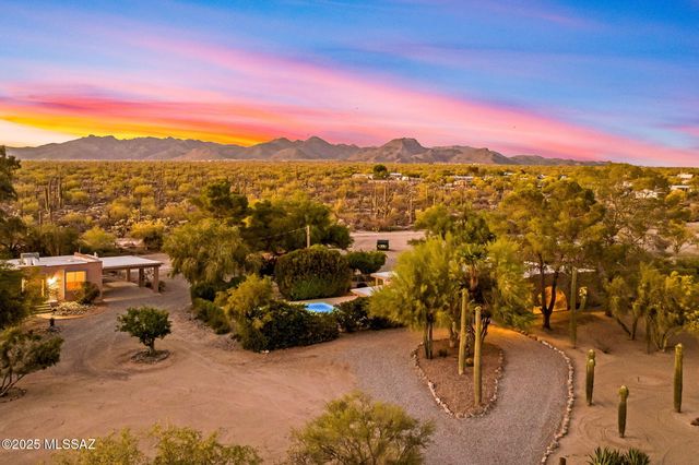 6070 W Desert Marigold Lane, Tucson, AZ 85742