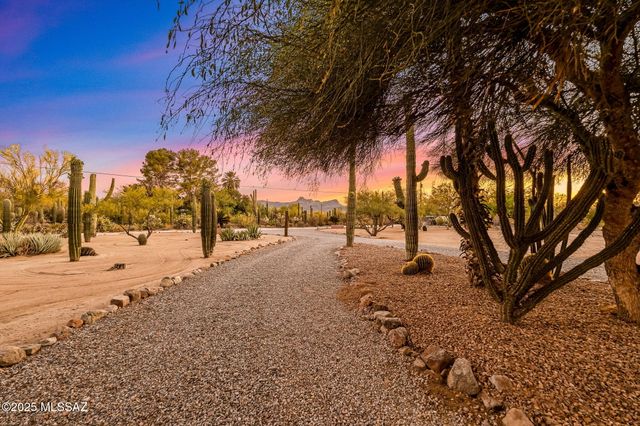 6070 W Desert Marigold Lane, Tucson, AZ 85742