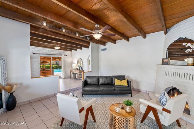 6070 W Desert Marigold Lane, Tucson, AZ 85742