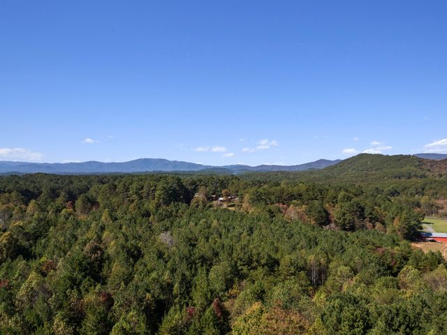 227 Mcallister Road, Copperhill, TN 37317