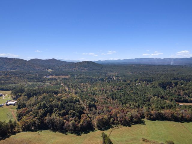 227 Mcallister Road, Copperhill, TN 37317