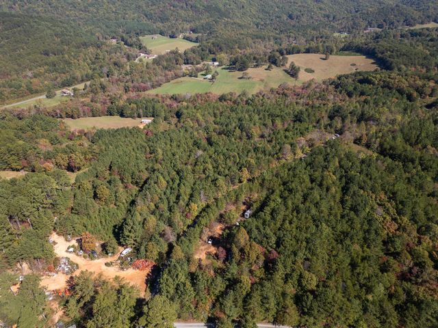 227 Mcallister Road, Copperhill, TN 37317