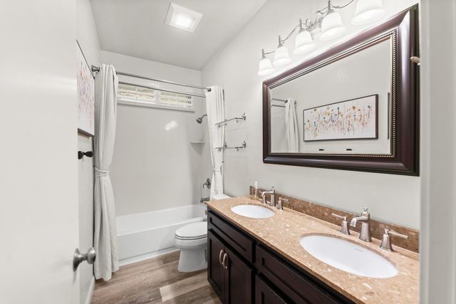 8833 Mountbatten Way, Elk Grove, CA 95624