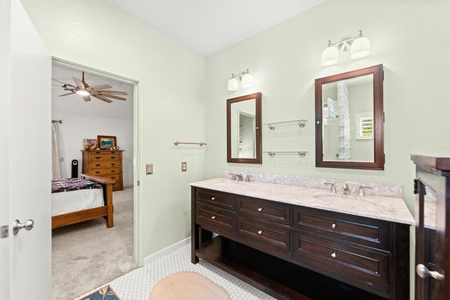 8833 Mountbatten Way, Elk Grove, CA 95624