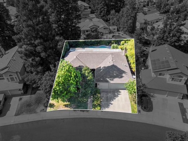 8833 Mountbatten Way, Elk Grove, CA 95624