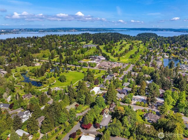 842 84th Avenue NE, Medina, WA 98039
