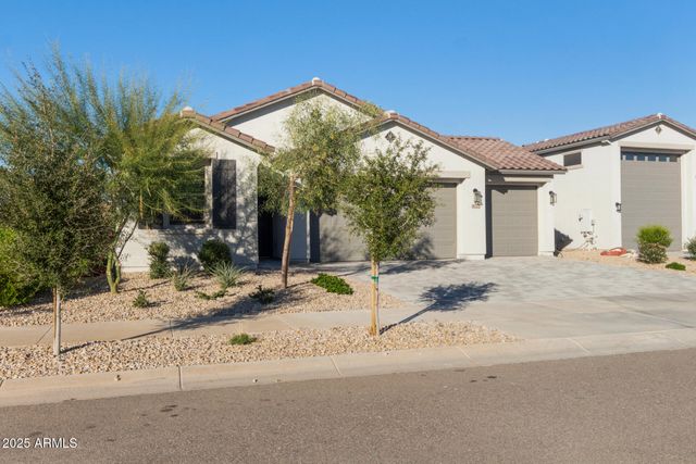 18572 W COTTONTAIL Lane, Wittmann, AZ 85361