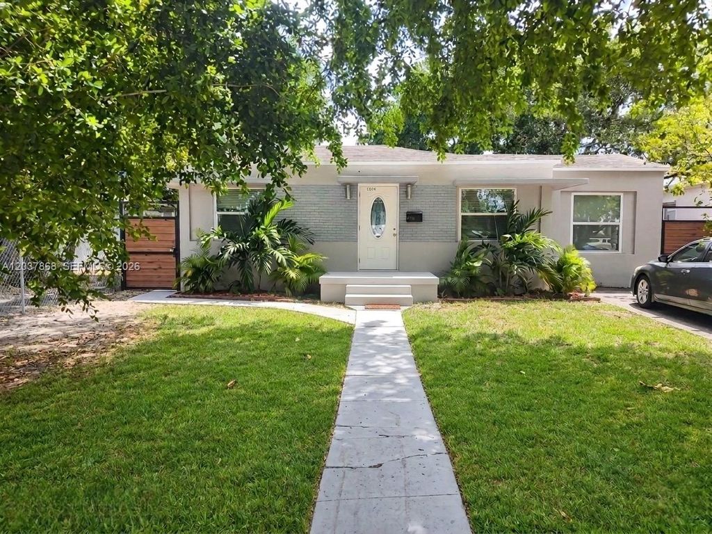 2434 Polk Street, Hollywood, FL 33020