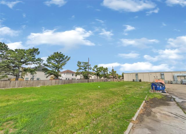 7951 Barker Cypress Road, Cypress, TX 77433