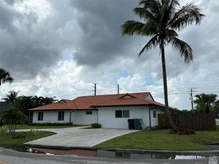 9203 SW 136th Ter, Miami, FL 33176