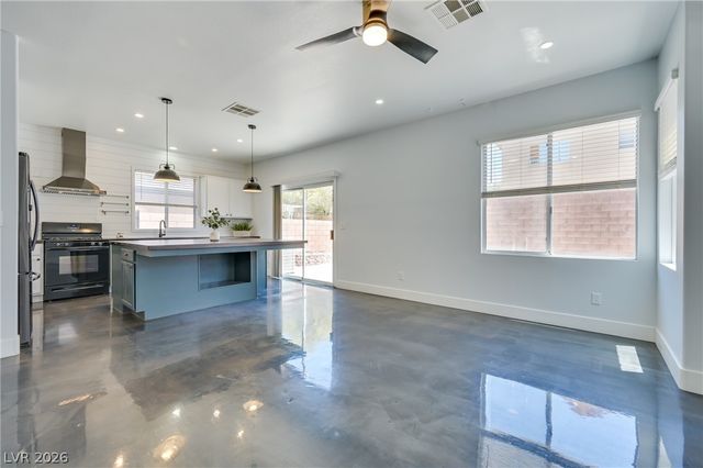 7016 Flowering Willow Street, Las Vegas, NV 89148