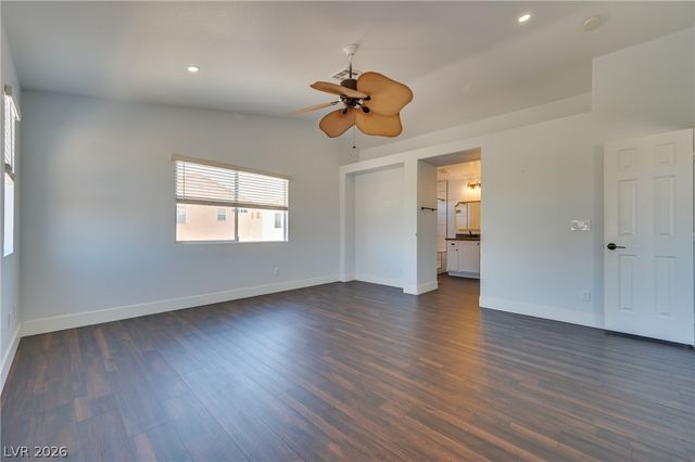 7016 Flowering Willow Street, Las Vegas, NV 89148