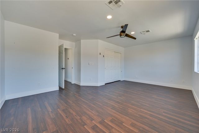 7016 Flowering Willow Street, Las Vegas, NV 89148