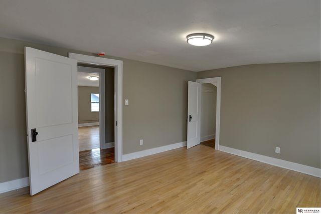 5216 S 38th Street, Omaha, NE 68107