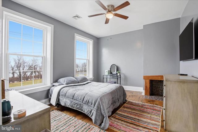 302 S FRONT ST, Wrightsville, PA 17368