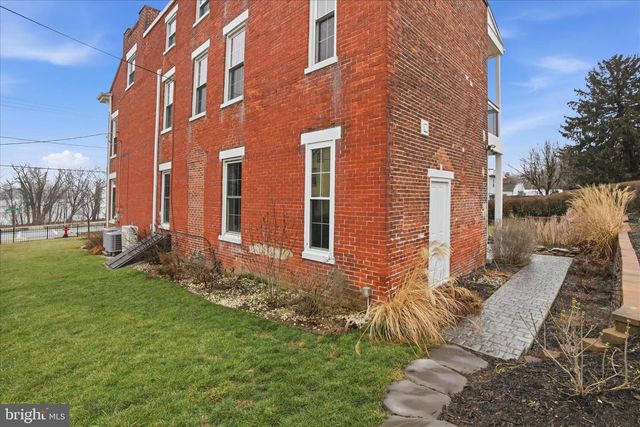 302 S FRONT ST, Wrightsville, PA 17368