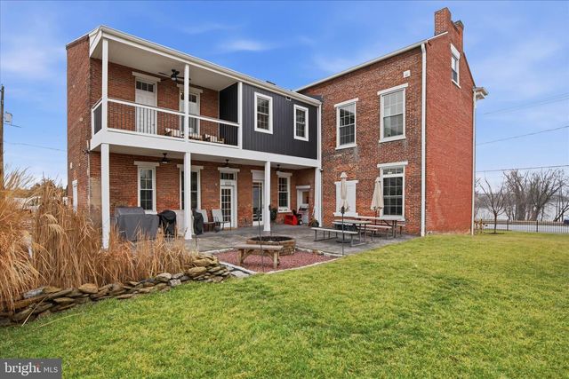 302 S FRONT ST, Wrightsville, PA 17368