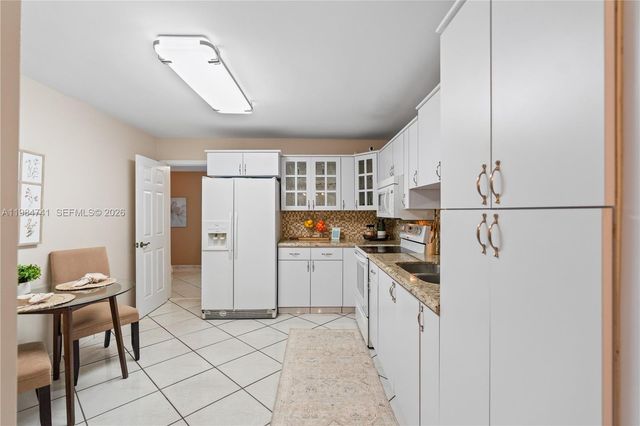 7600 W 12th Ave, Hialeah, FL 33014