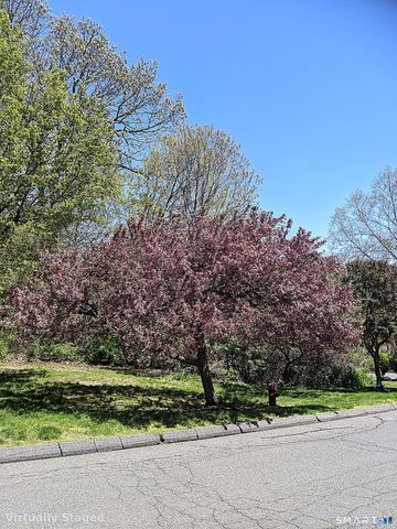 925 Oronoke Road 38A, Waterbury, CT 06708